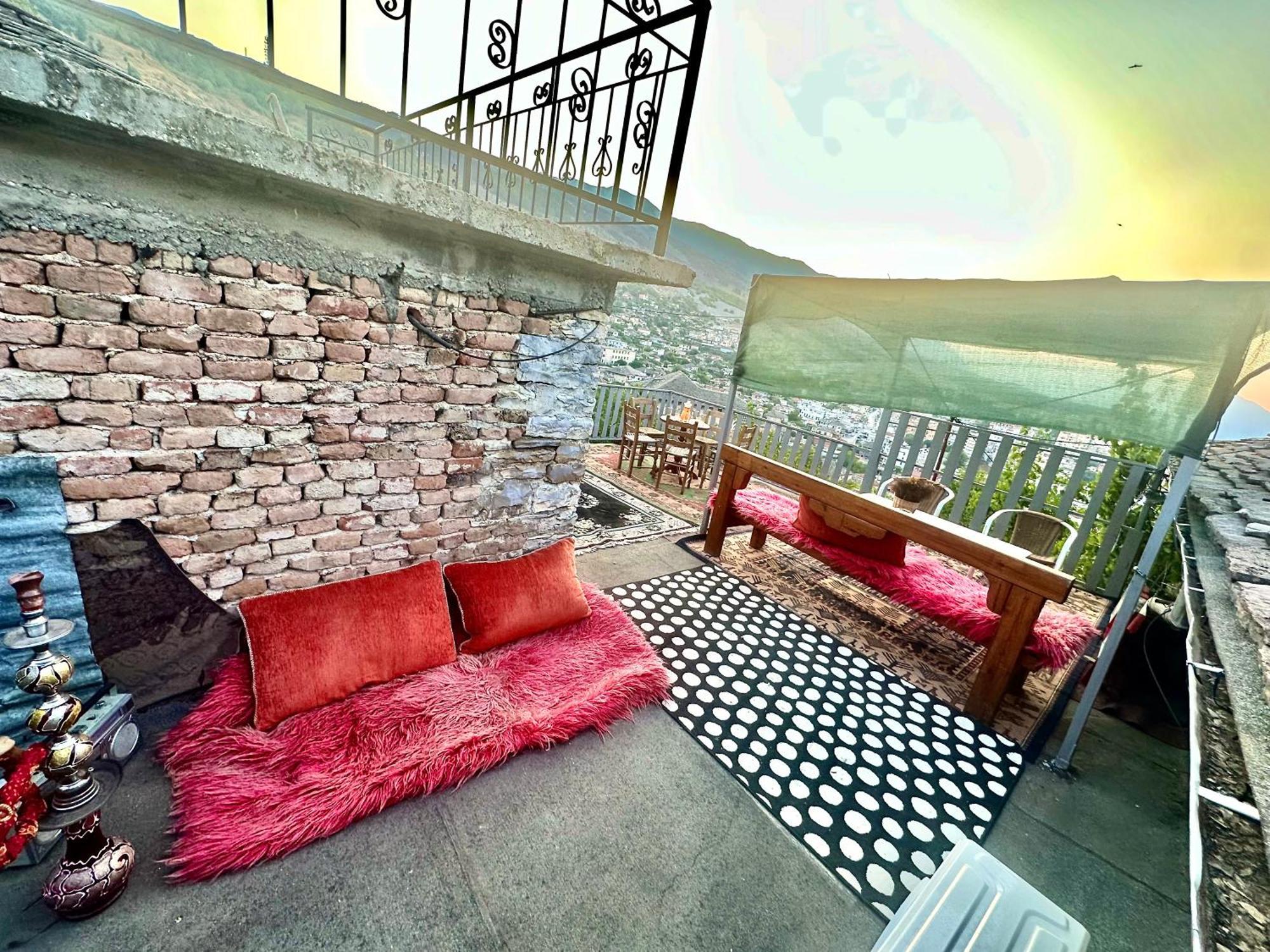 Grandpas House 호텔 Gjirokastër 외부 사진