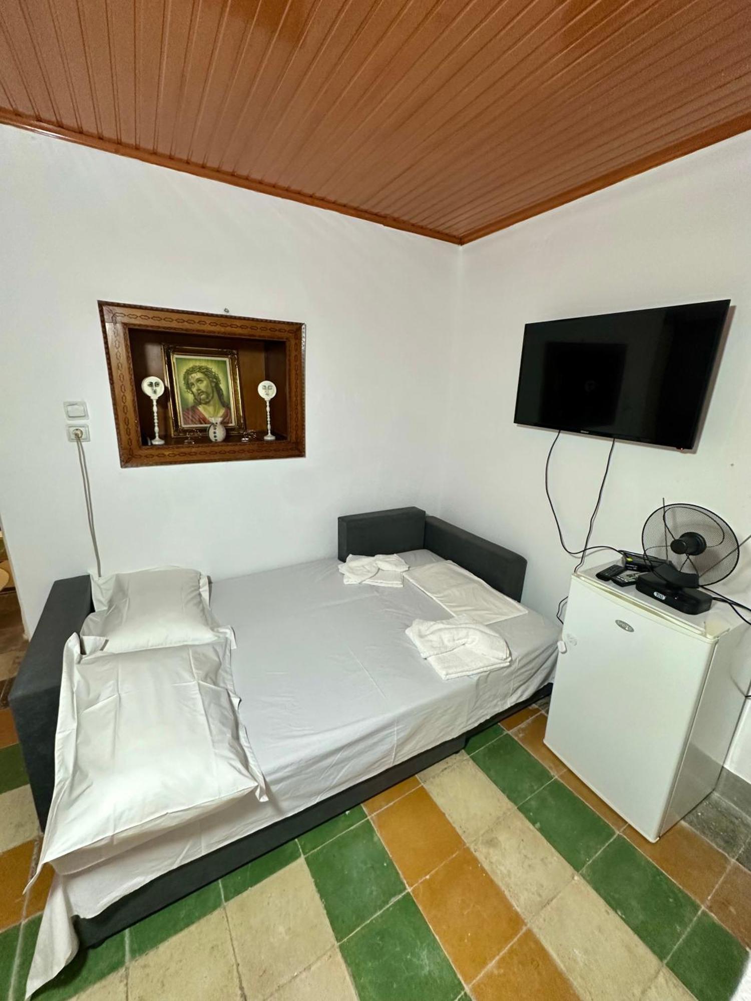 Grandpas House 호텔 Gjirokastër 외부 사진