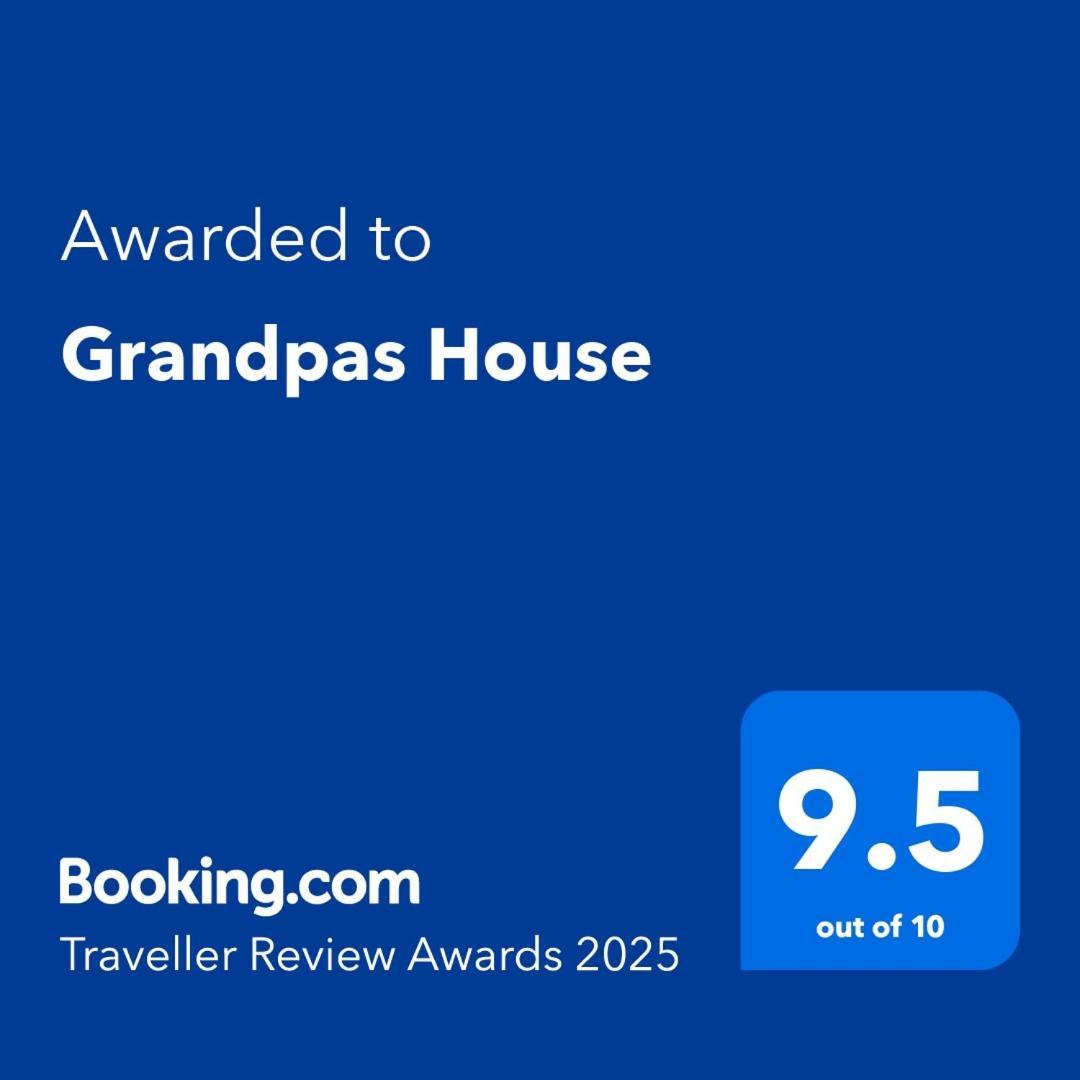 Grandpas House 호텔 Gjirokastër 외부 사진